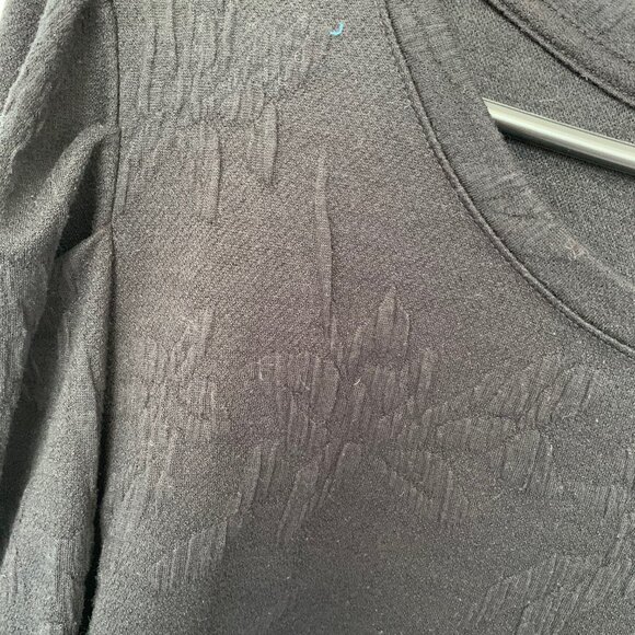 ๐ฑ 5 FOR $10. EVRI TEXTURED BLACK ROUND NECK LONG SLEEVE TOP SIZE 1X - Picture 3 of 7